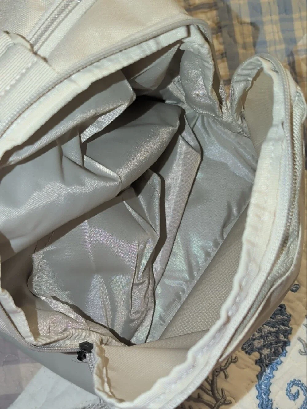 Under Armour Men’s Light Beige Duffel Bag